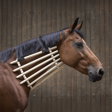 Hippotonic Wooden Neck Cradle